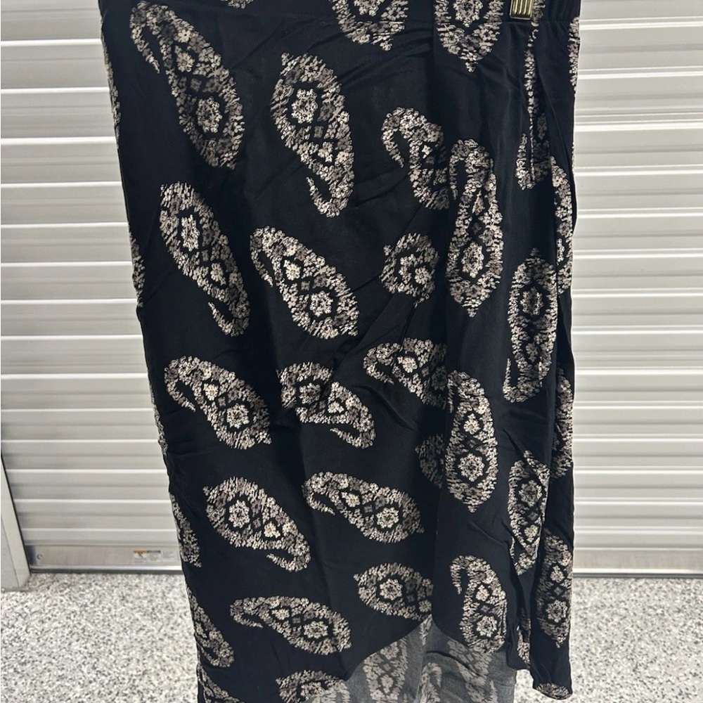 Knox Rose Black and White Patterned Skirt